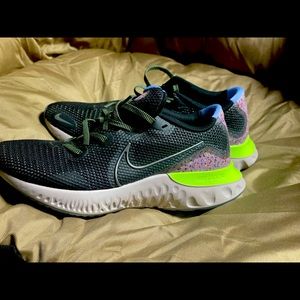 Excellent condition women’s Nike